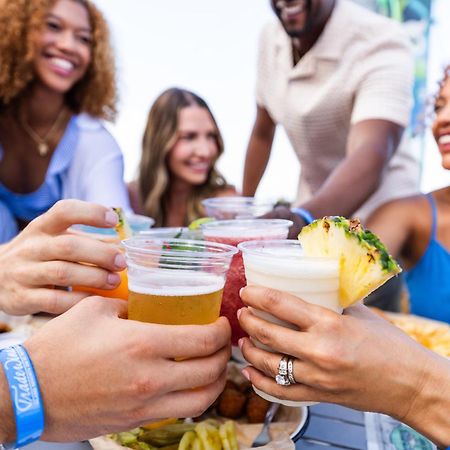 Island Grand At Tradewinds Hotell St. Pete Beach Exteriör bild